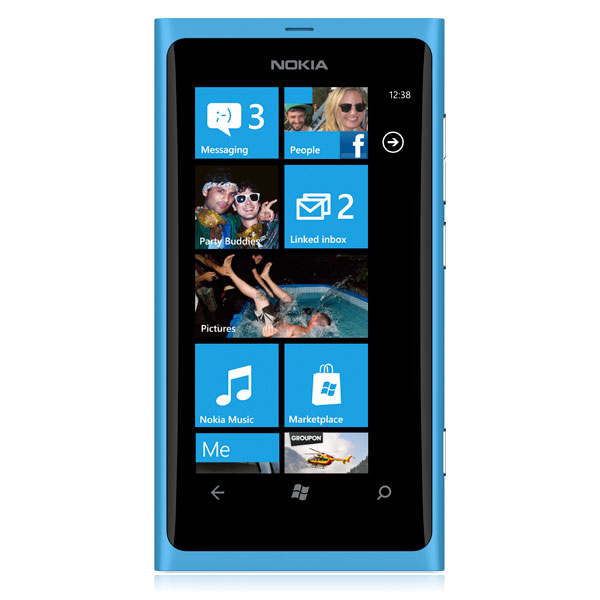 Nokia Lumia 800 cyan
